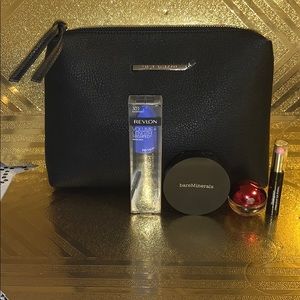 STEVEN MADDEN cosmetic bag include 4 pcs of makeup